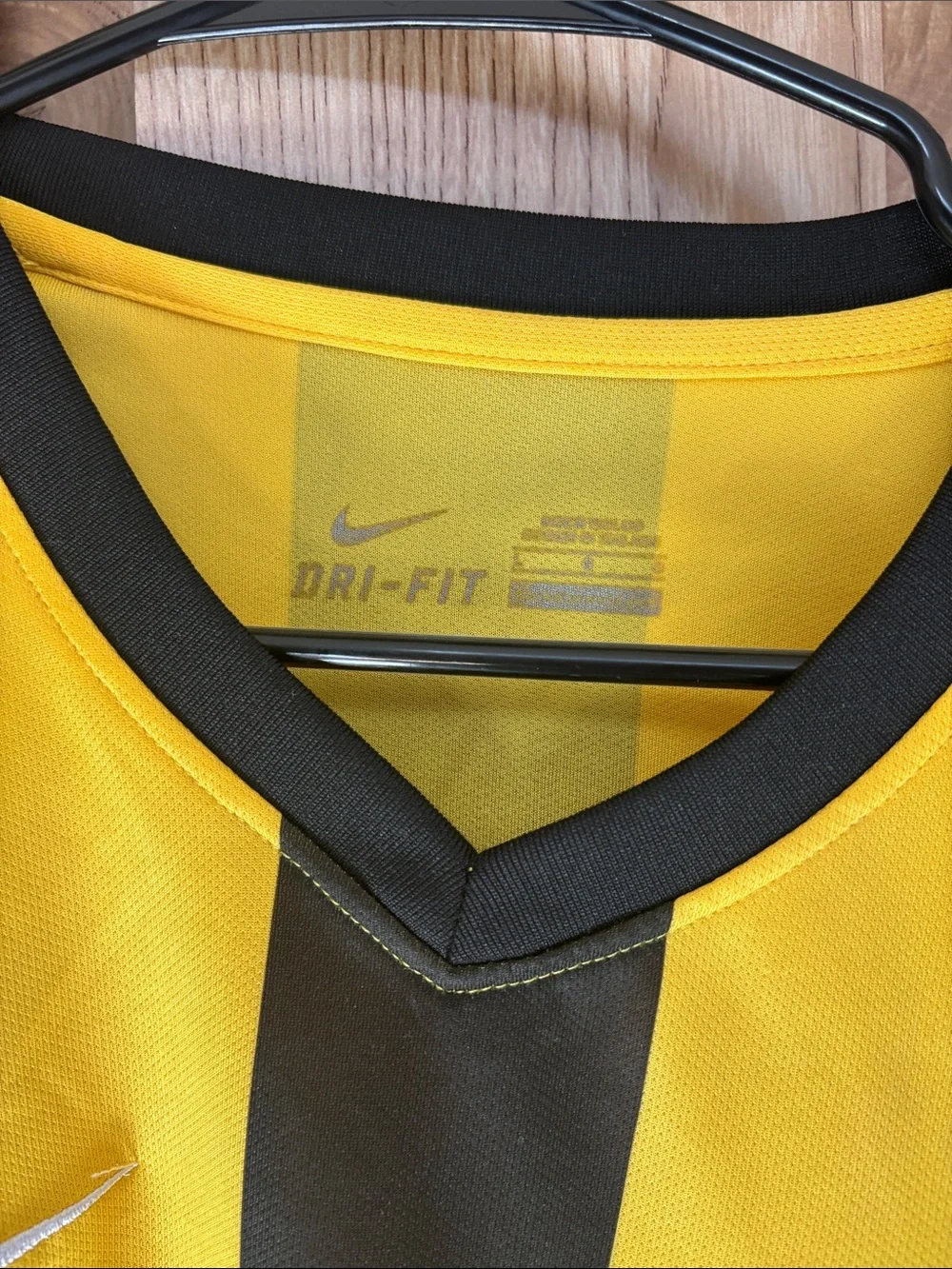 Nike Jersey Kairat Almaty football club Size Large